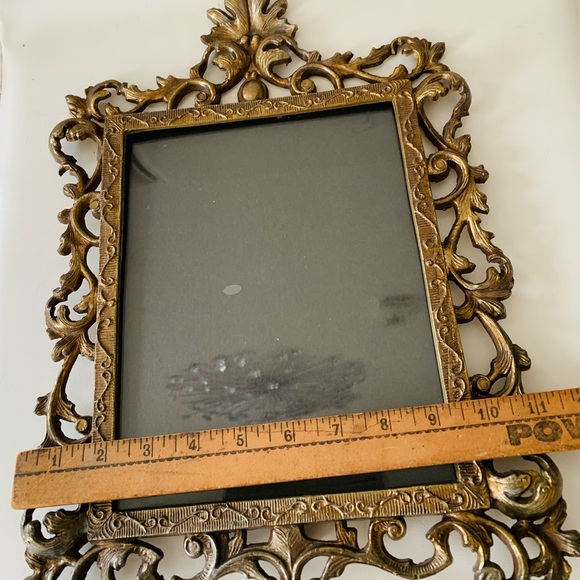 Vintage  Brass Art Nouveau Ornate Stand Up Picture Frame - Picture 9 of 12